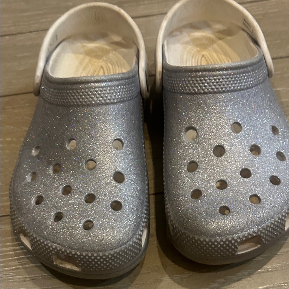 CROCS Kids Shimmering Silver Slippers
